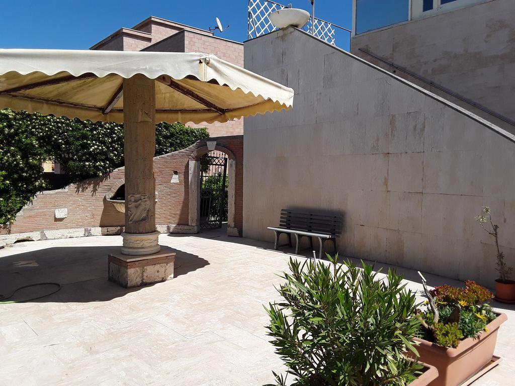 Rosa Dei Venti Hotel Fiumicino Buitenkant foto