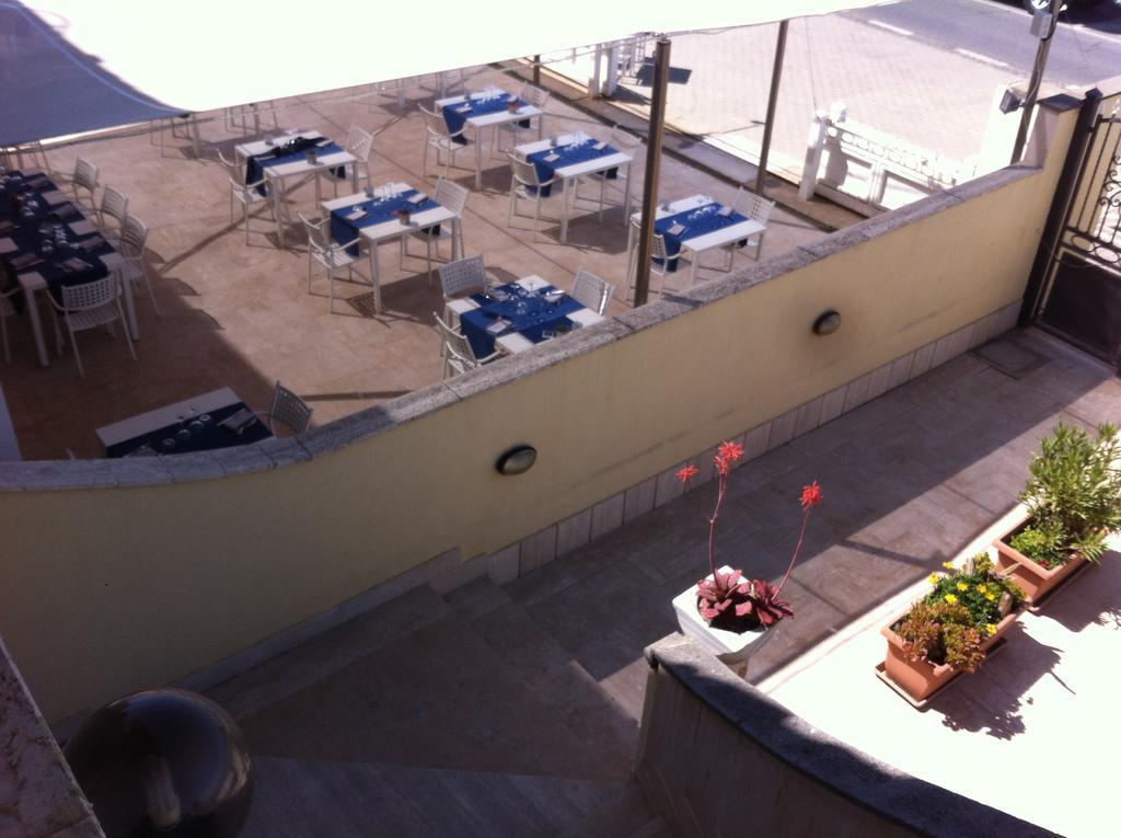 Rosa Dei Venti Hotel Fiumicino Buitenkant foto
